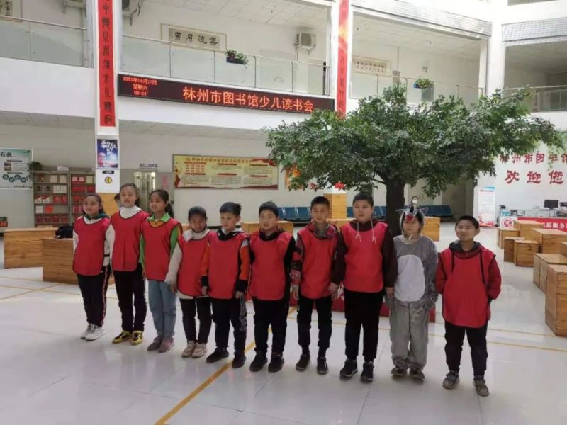童心向善 幸福成长----安慧工作室少儿读书会走进图书馆 分享情景剧《母狼灰儿》