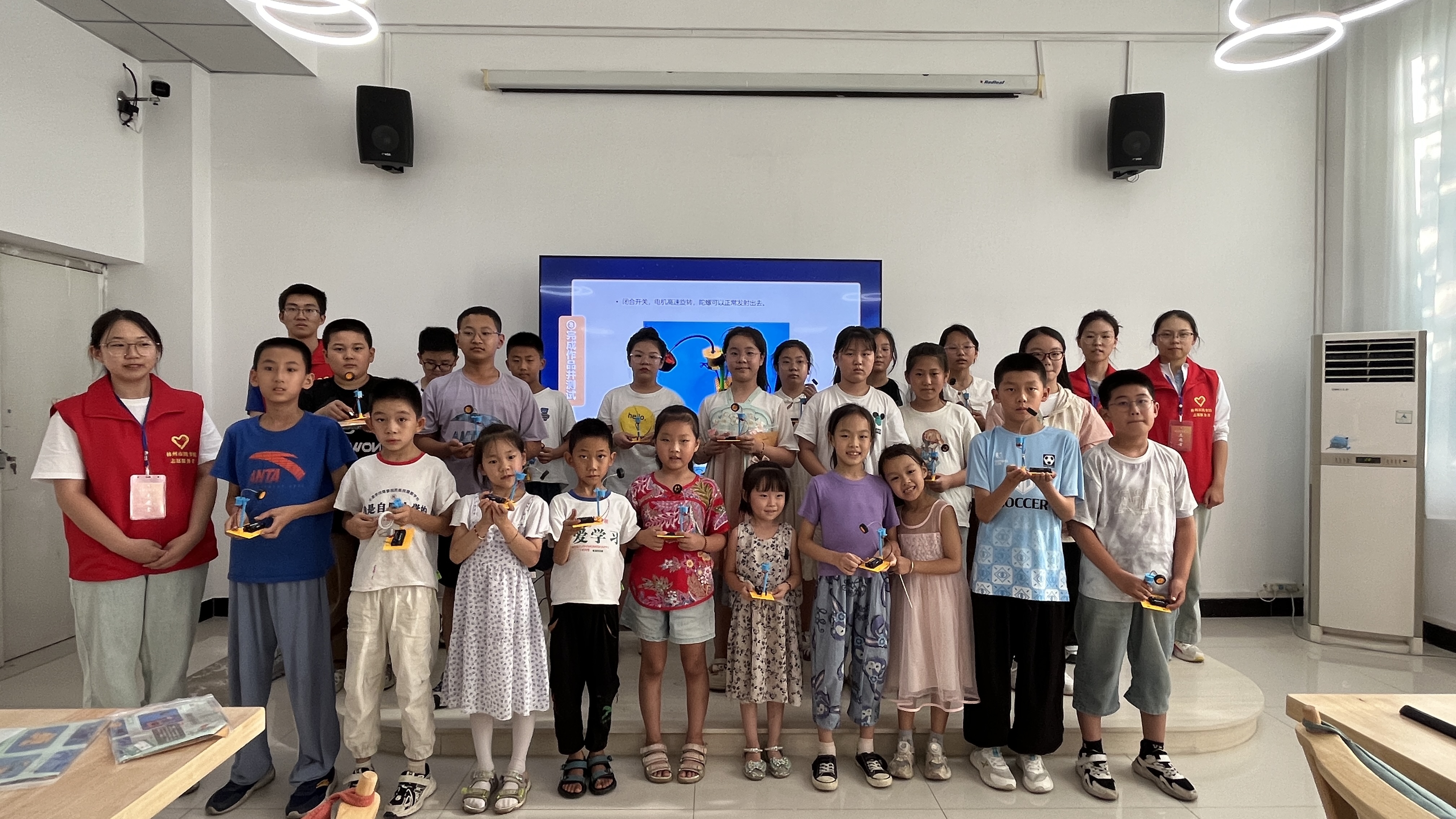 【林州市图书馆】科学小实验之惯性应用——陀螺发射器
