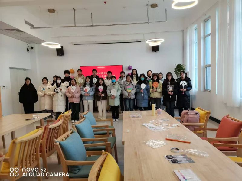 【图书馆里过大年】林州市图书馆举办2025年社会主义核心价值观“妙手丹青 巧度新春”手工绘制活动